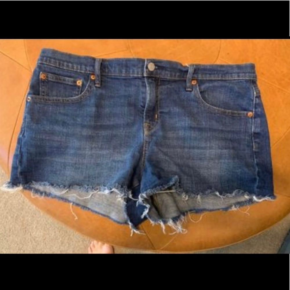 Cut off shorts